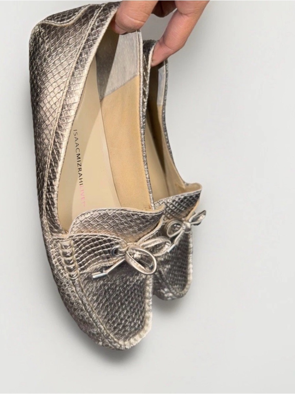 Isaac Mizrahi Silver Textured Leather Loafers with Bow & Bit Detail